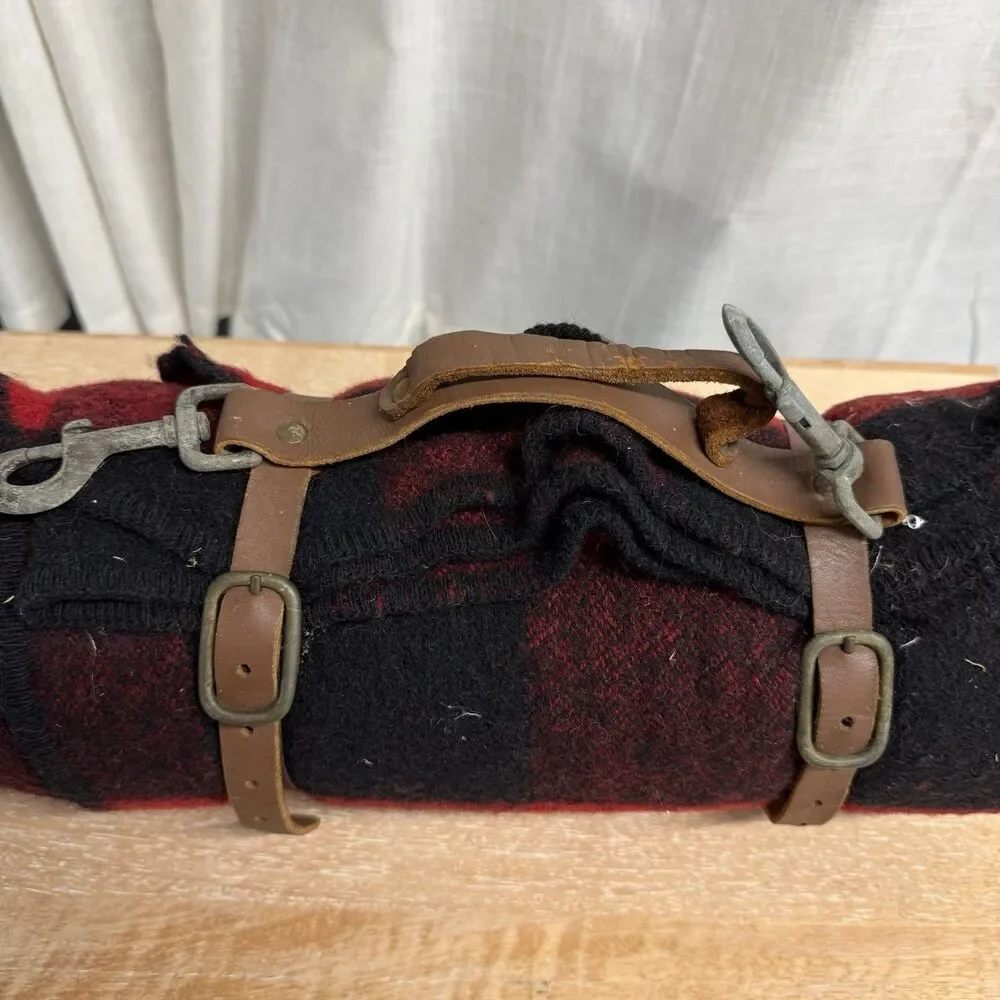 Vtg Marlboro Country Store Wool Blanket Buffalo Check Leather Brass Strap ~70x60